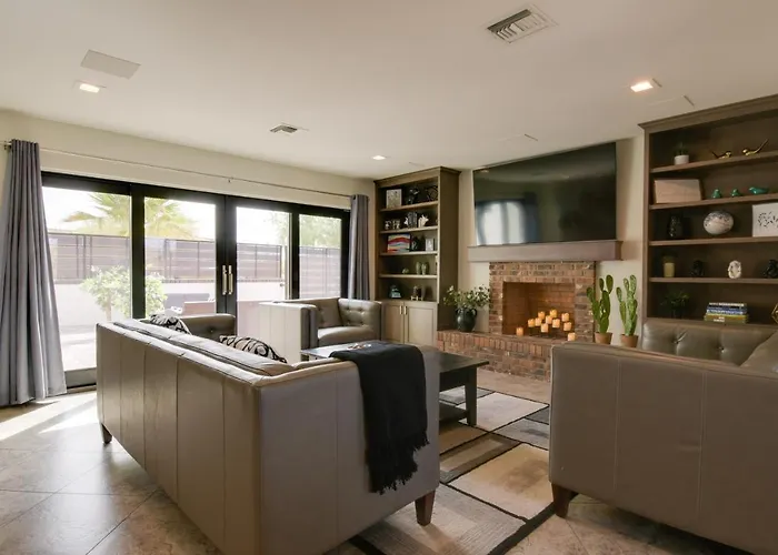 Game Room! Luxury Group Getaway In Fountain Hills