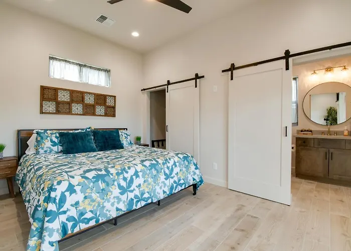 Game Room! Luxury Group Getaway In Holiday home Fountain Hills