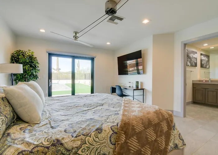 Game Room! Luxury Group Getaway In Holiday home *
