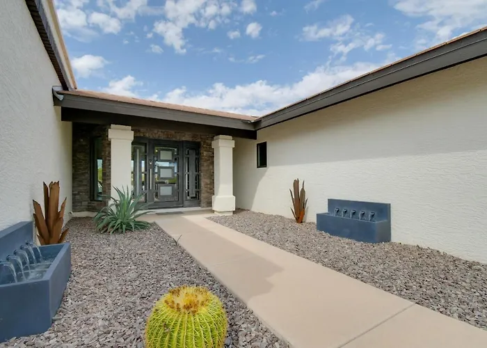 Game Room! Luxury Group Getaway In Fountain Hills
