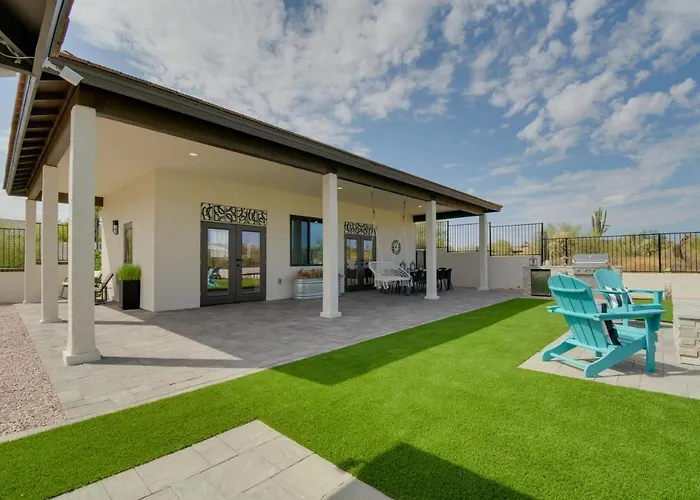 Holiday home Game Room! Luxury Group Getaway In *